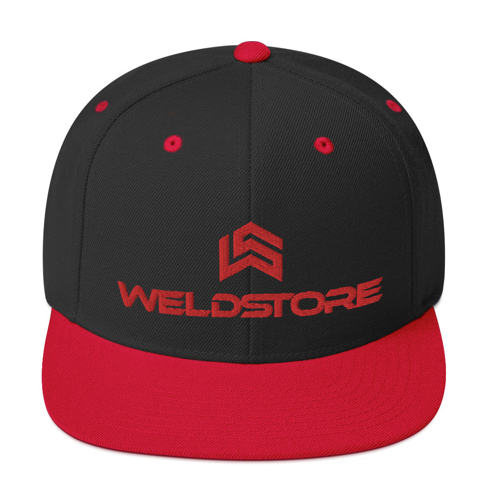 Snapback hatt